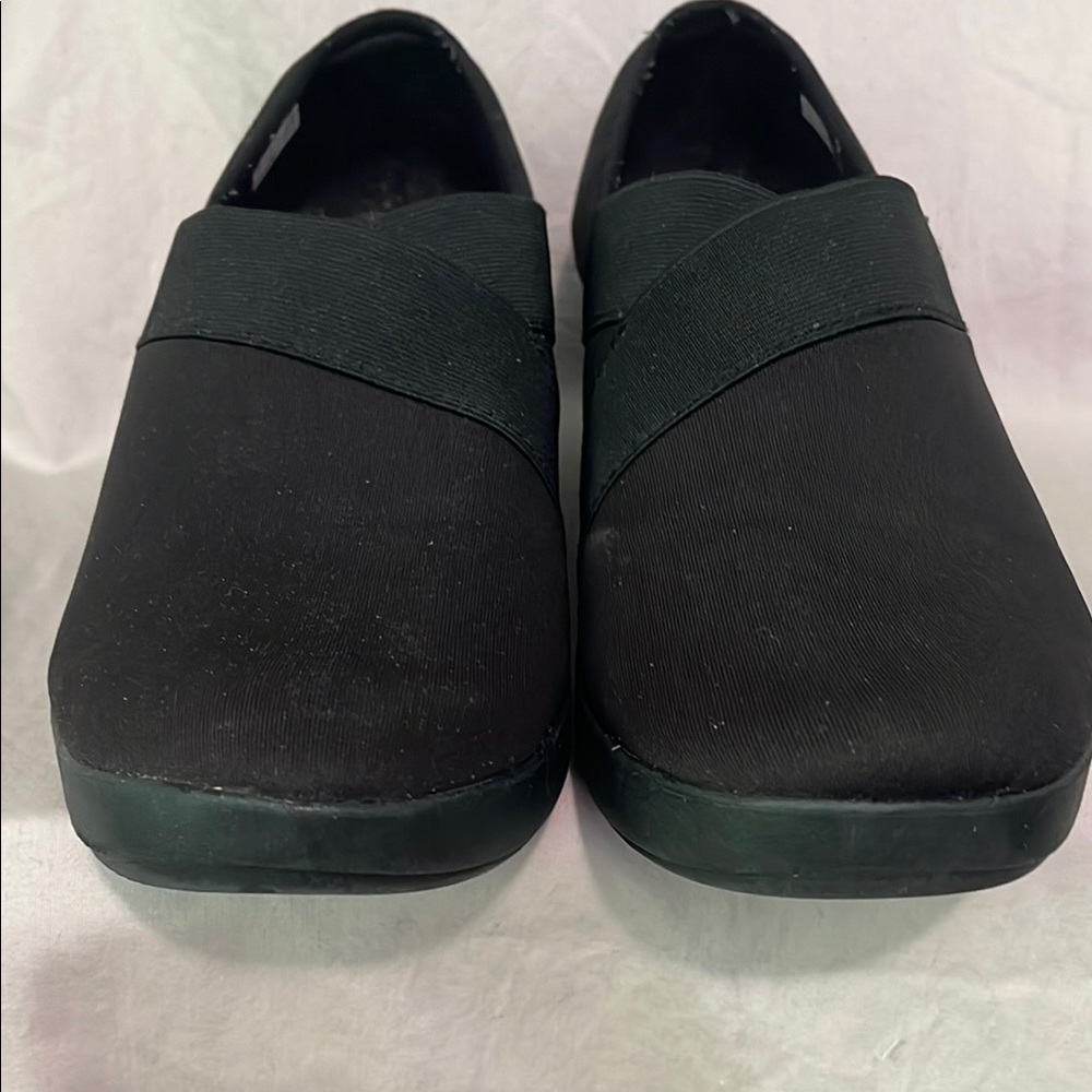 Crocs dual comfort Women's Black Slip-On Shoes Good Used Condition - Picture 7 of 11
